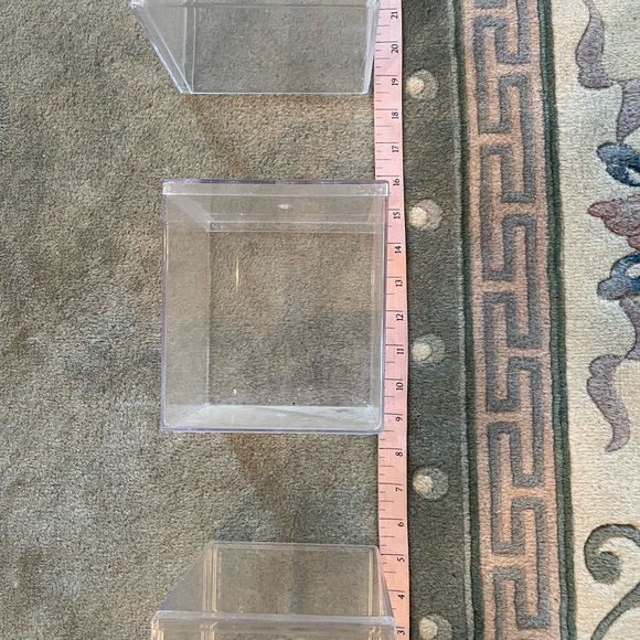 Clear display boxes - Picture 7 of 8